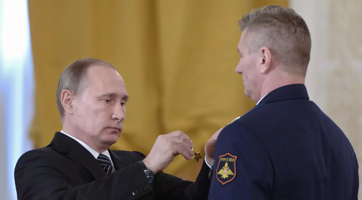 Putin a făcut un nou anunț: Rusia poate retrimite "în doar câteva ore" forţe militare în Siria