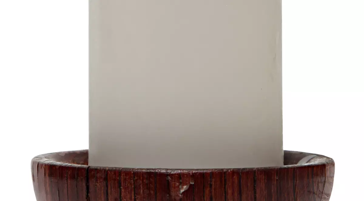 Câte poţi face cu o lumânare! 5 lucruri la care sigur nu te-ai fi gândit vreodată