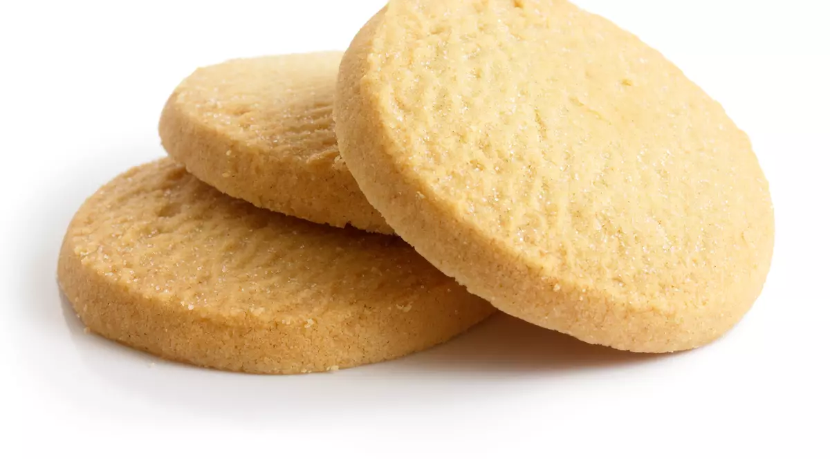 Libertatea te ajută să găteşti ieftin şi bun. Biscuiţi simpli cu doar 5,25 lei