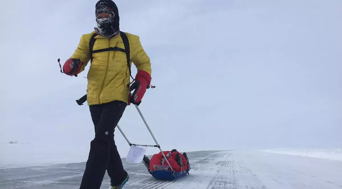 Un bistrițean a câștigat maratonul 6633 Ultra! ^Tibi Ușeriu a terminat primul cea mai friguroasă cursă de anduranță din lume! La el acasă e sărbătoare!