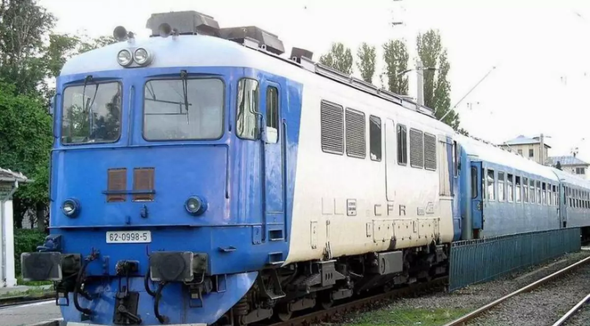 Accident grav în Iaşi. Un bărbat a fost spulberat de tren