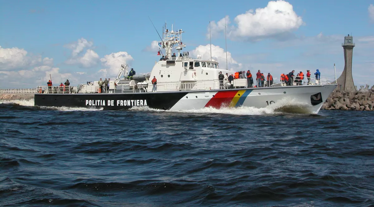 Misiune în Marea Egee. Zeci de copii salvați de la înec de polițiștii de frontieră români | VIDEO