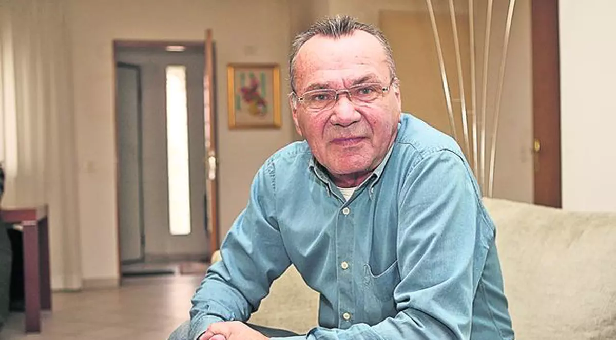 Sicriul lui Cornel Patrichi va fi depus, miercuri, la Teatrul Constantin Tănase