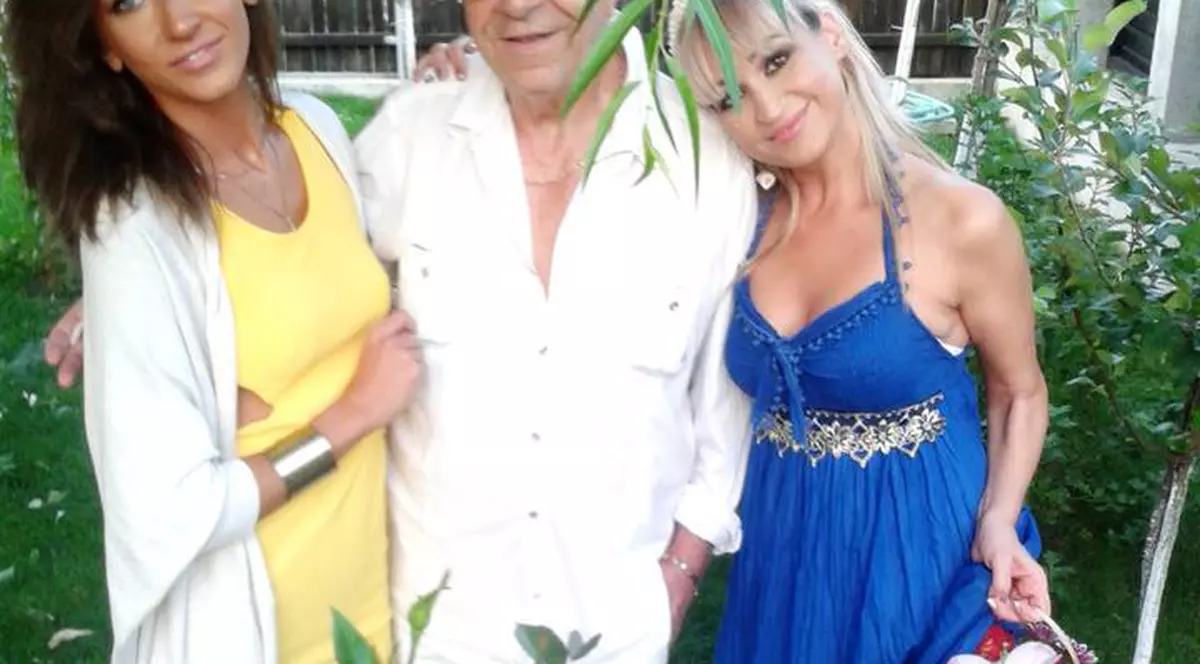 Au fost surprinşi împreună şi a început scandalul! La 4 ani de la această întâmplare un cunoscut artist de la noi vorbeşte despre relaţia cu Simona Florescu!