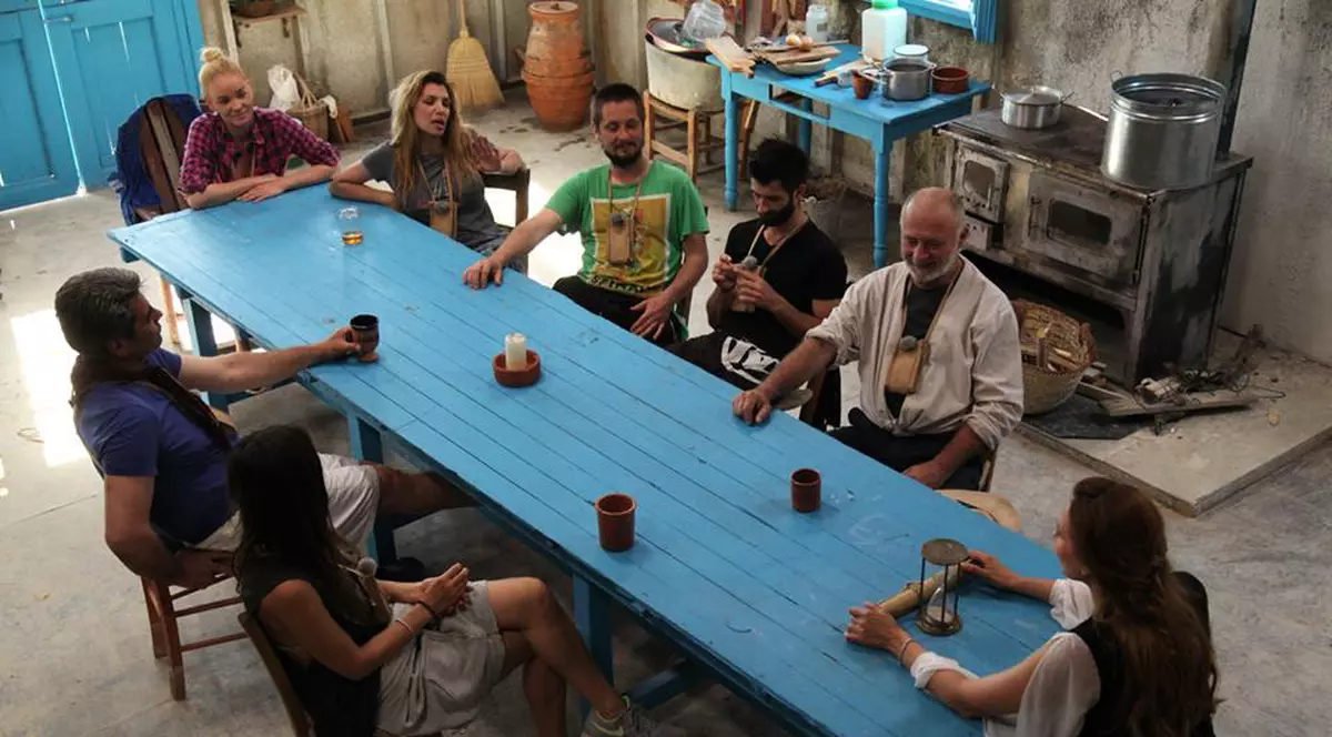 Le-au dat planurile peste cap! Patru noi concurenţi au intrat în "Ferma vedetelor"! "Ce cauţi tu aici?"