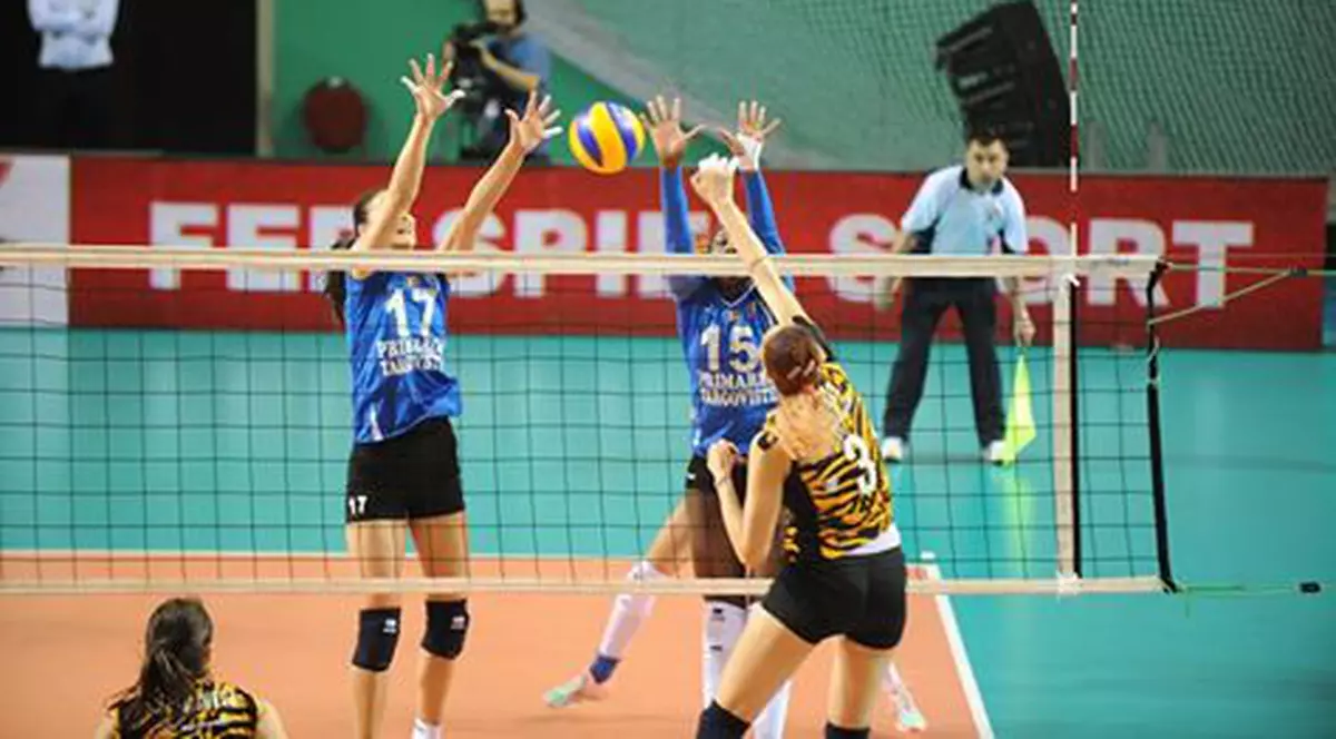 Pas greşit pentru "tigroaice". CSM Bucureşti a pierdut finala Cupei României la volei