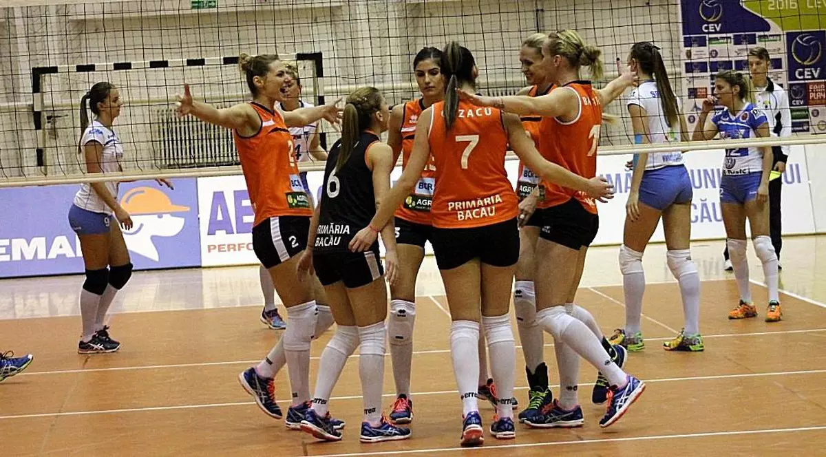 Fetele de la Știința Bacău au învins CSM București. Bronzul feminin la volei se joacă. Joi, meciul trei ai finalei Alba - Târgoviște