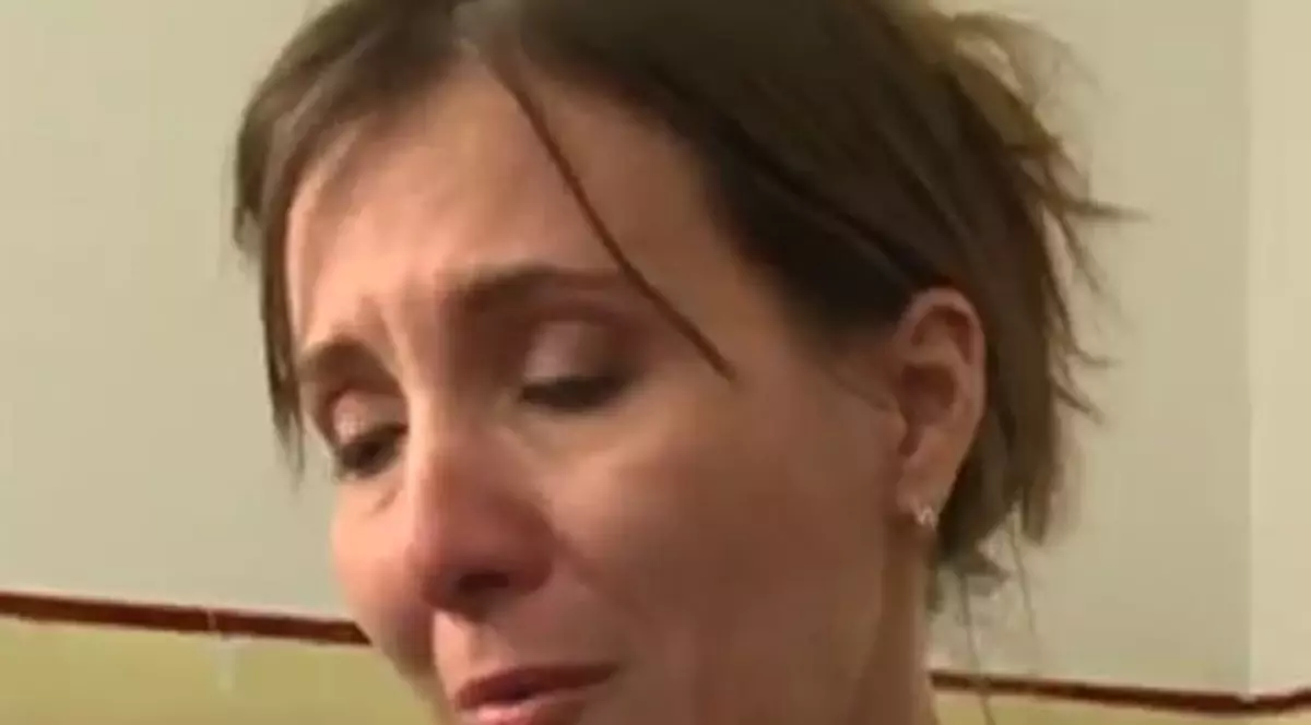 Mama care a fugit din Canada de frica soţului violent imploră autorităţile să-i facă dreptate