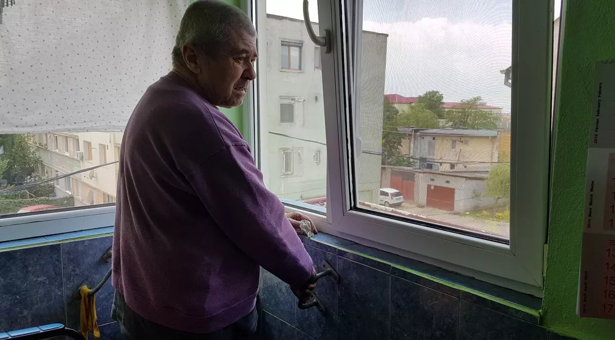 POVESTE CUTREMURĂTOARE: "Mai am un singur dor, să-mi văd fiica înainte să mor"
