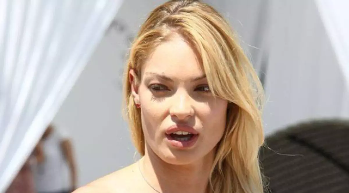 Valentina Pelinel, pe ultima sută de metri cu sarcina: "Îl aştept pe bebeluş cu mare drag şi emoţie"