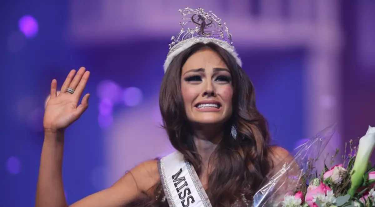 Miss Puerto Rico 2016, internată într-o clinică de psihiatrie! Motivul pentru care a intrat în depresie este incredibil!