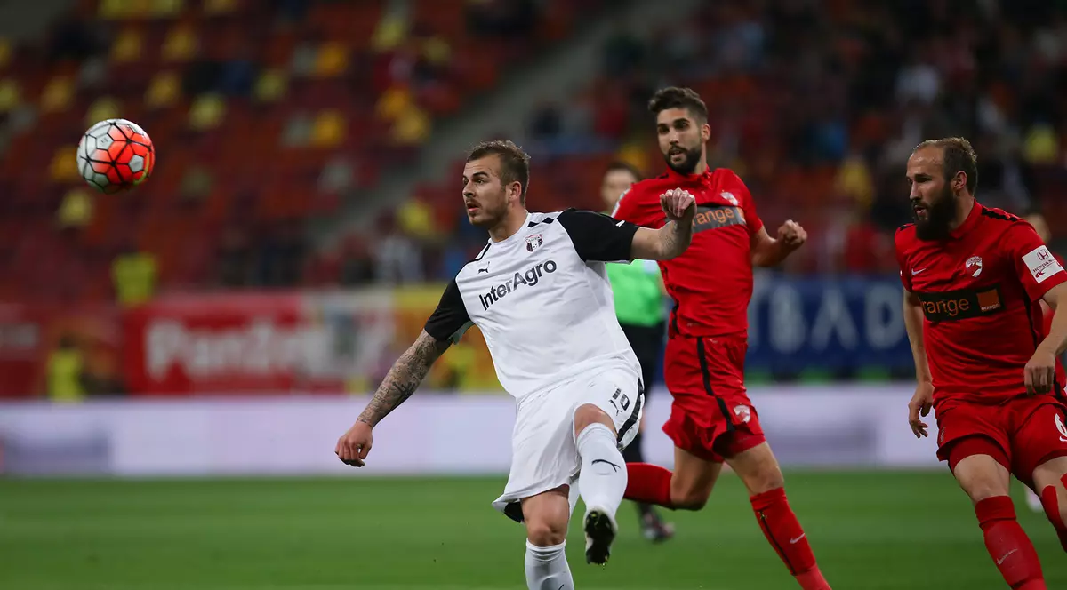 L-au vândut pe Stanciu, îi iau pe Alibec: ”Dau și mâine 1.500.000 de euro!”. Steaua îl vrea și pe Jakolis, de la CFR Cluj