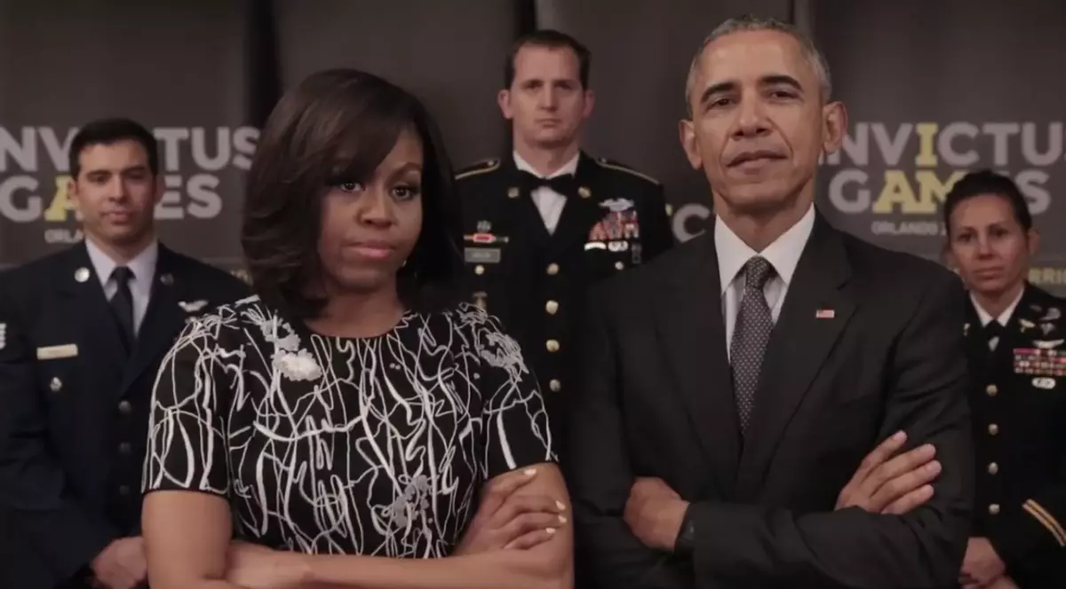 Michelle Obama și-a imitat soțul la o emisiune de divertisment | VIDEO