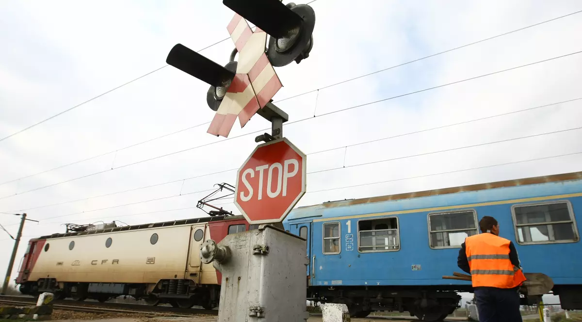 Formule chimice ”magice”, paravan pentru hoții de motorină