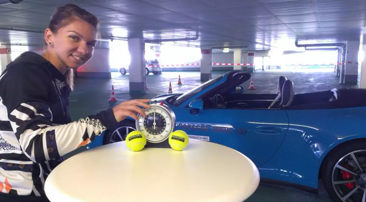Simona Halep se descurcă foarte bine la volan. Imagini inedite cu numărul 6 mondial | VIDEO