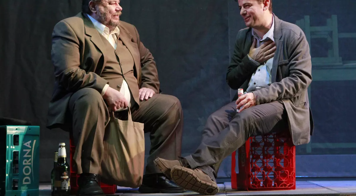 Urgență la Teatrul de Comedie! Un actor a fost preluat de o ambulanță