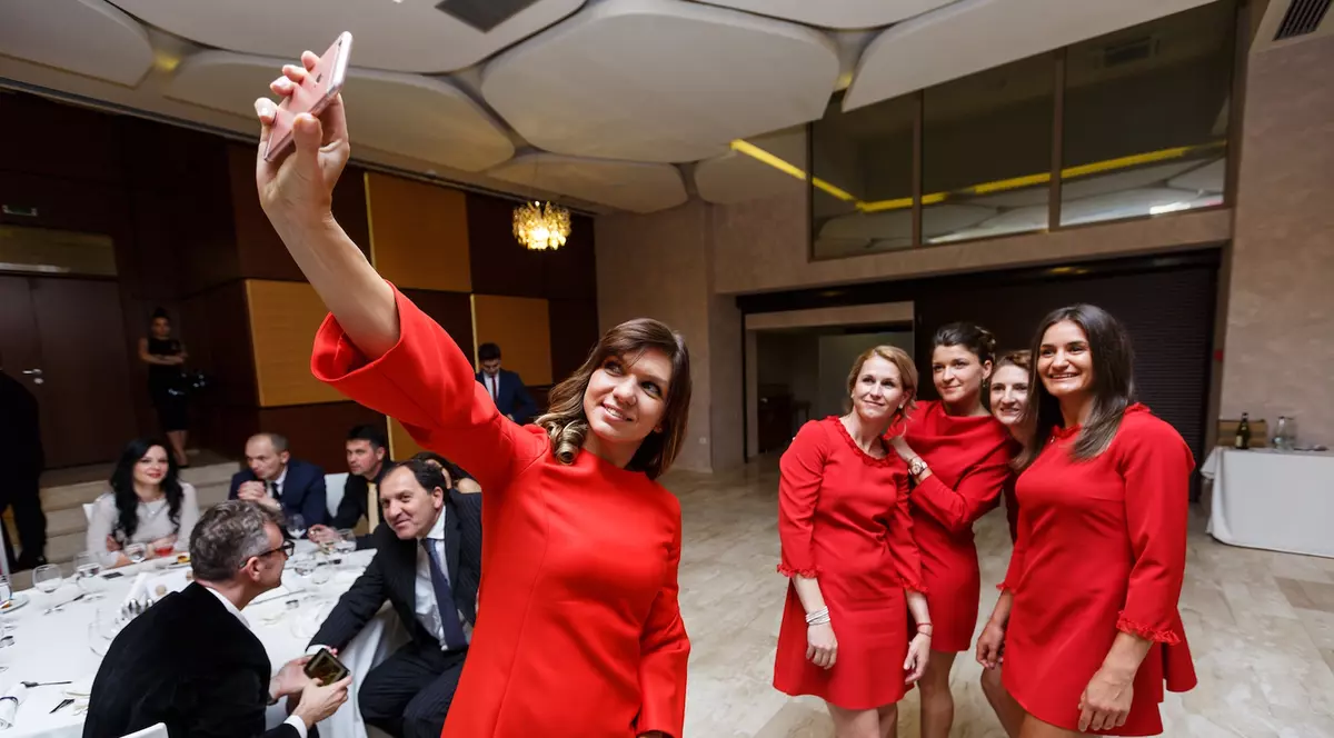 Fed Cup: Halep și colegele ei le-au bătut la eleganță pe nemțoaice / GALERIE FOTO