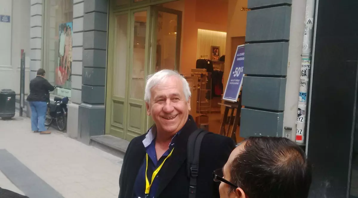 George Mihăiţă, shopping la Bruxelles! Cum a fost surprins astăzi actorul