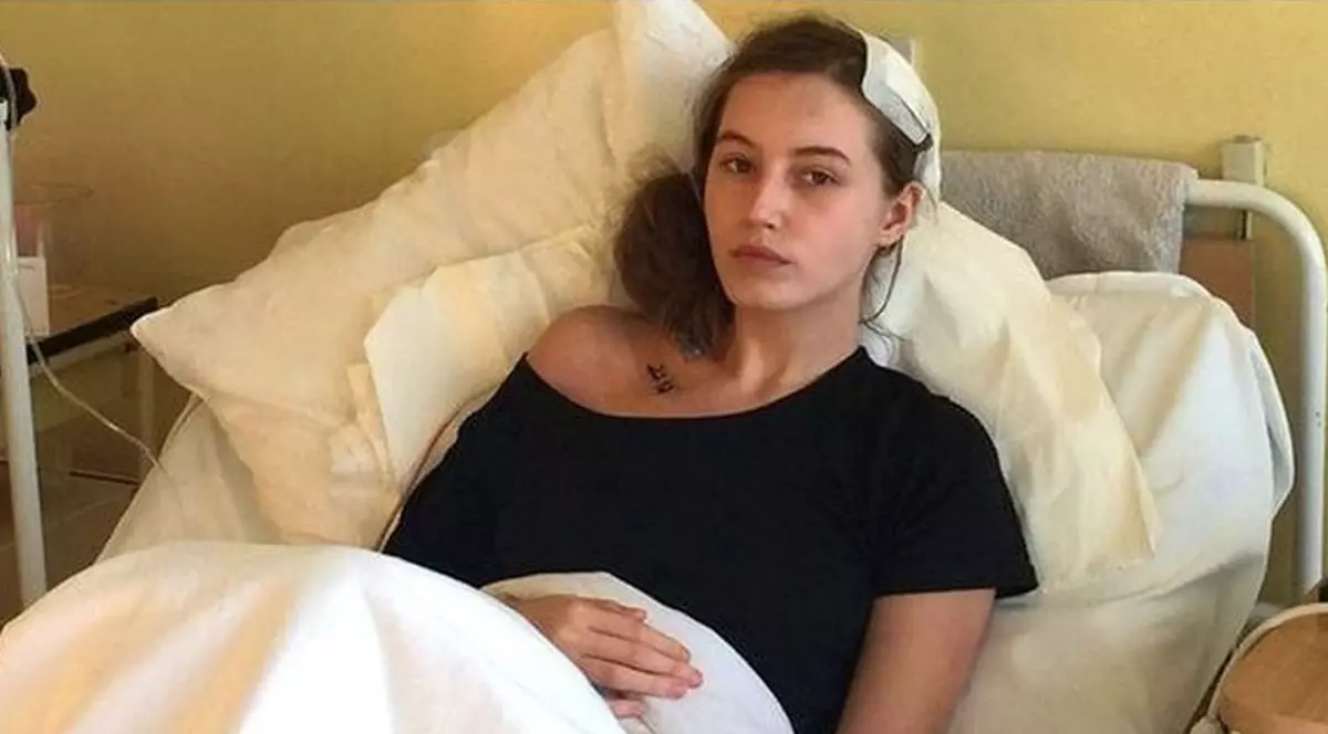 S-a trezit în timpul unei operații pe creier. Medicii NU VOR UITA niciodată ce le-a spus