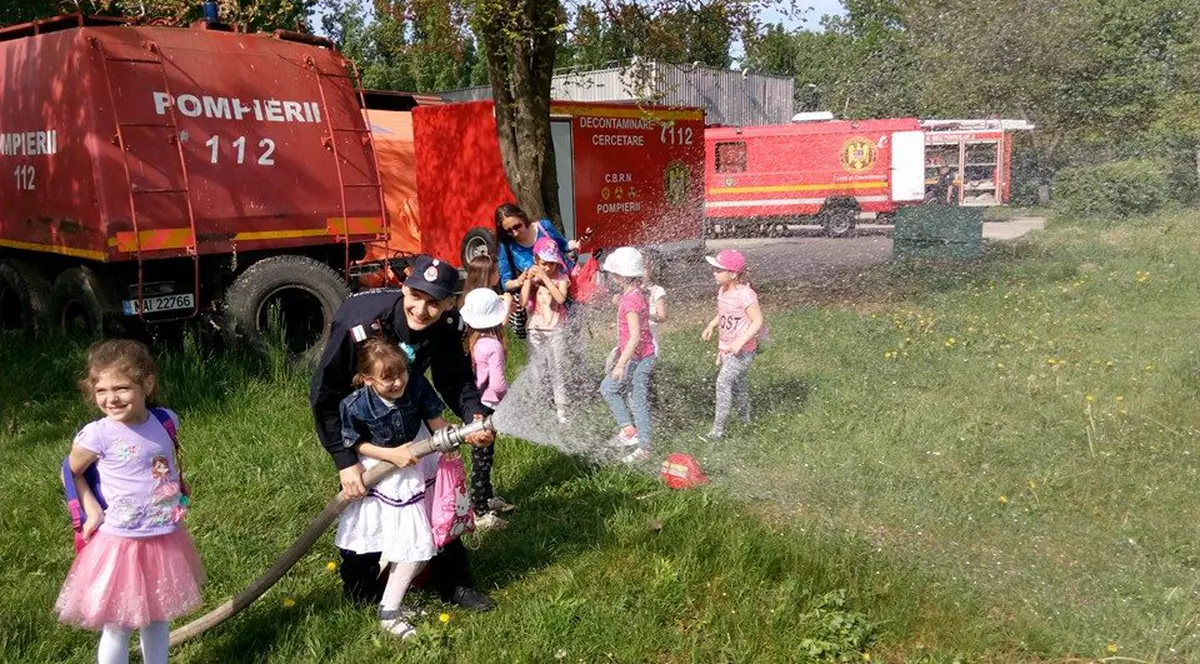 Ce au făcut elevii în prima zi a săptămânii ”Școala Altfel” | FOTO