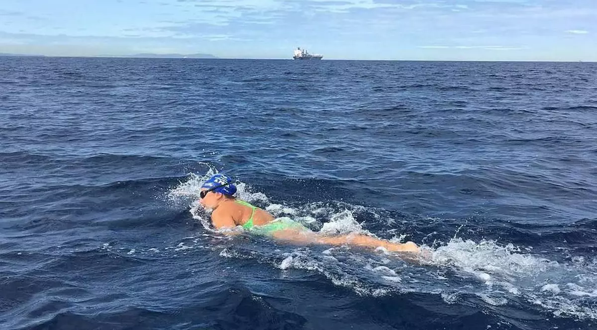 A fost stabilit un record mondial la traversarea înot a strâmtorii Gibraltar