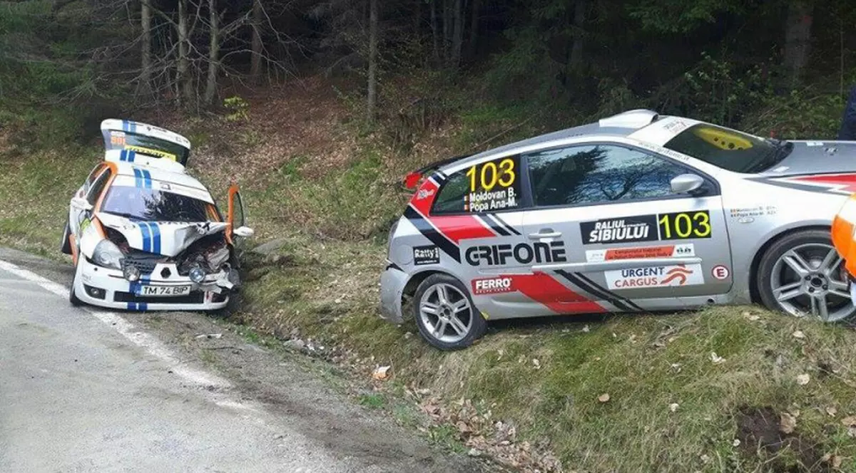 Accident la Raliul Sibiului. Doi copiloți au ajuns la spital