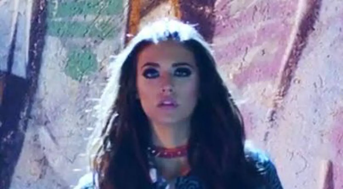 Antonia, "fată rea" în cel mai nou videoclip. Prima piesă cântată împreună cu Alex Velea | VIDEO