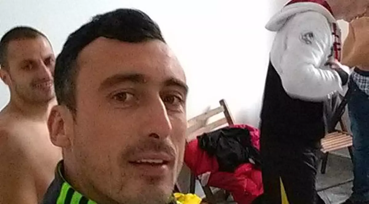 ȘOCANT! Un fotbalist din Liga a III-a a bătut cu bestialitate trei suporteri ai echipei sale