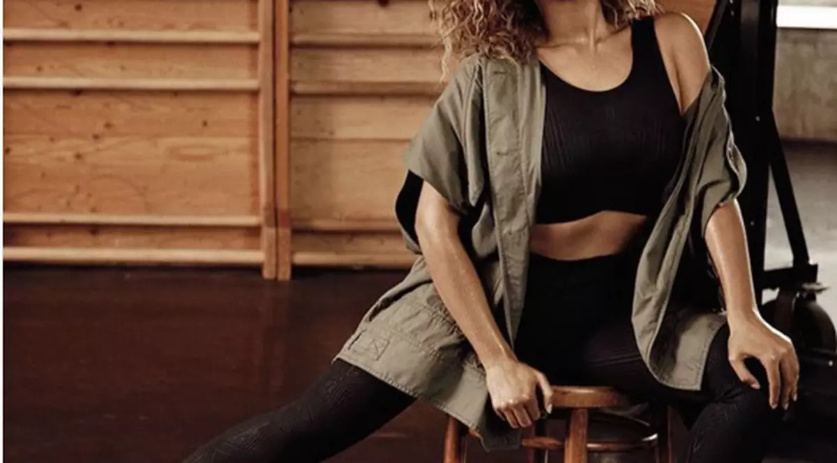 Beyonce, senzațională în ediția aniversară a revistei Elle