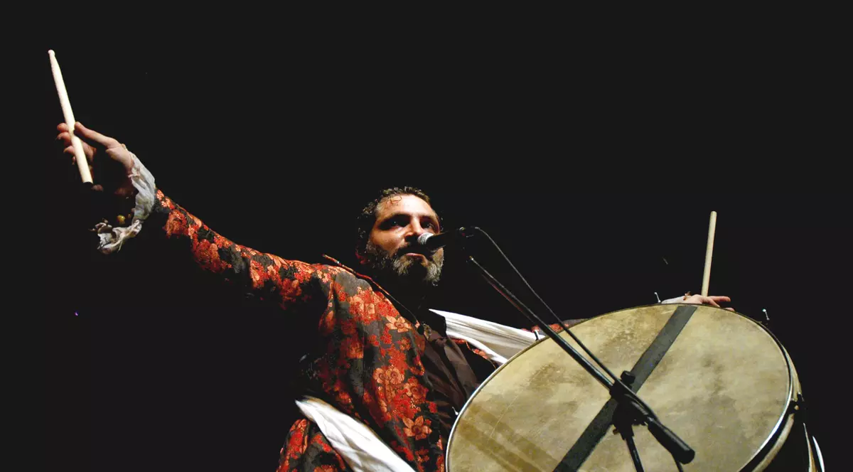 Ce nebunie! După ce a jurat că nu-i mai trebuie muzică, Damian Drăghici revine cu o premieră mondială surprinzătoare!