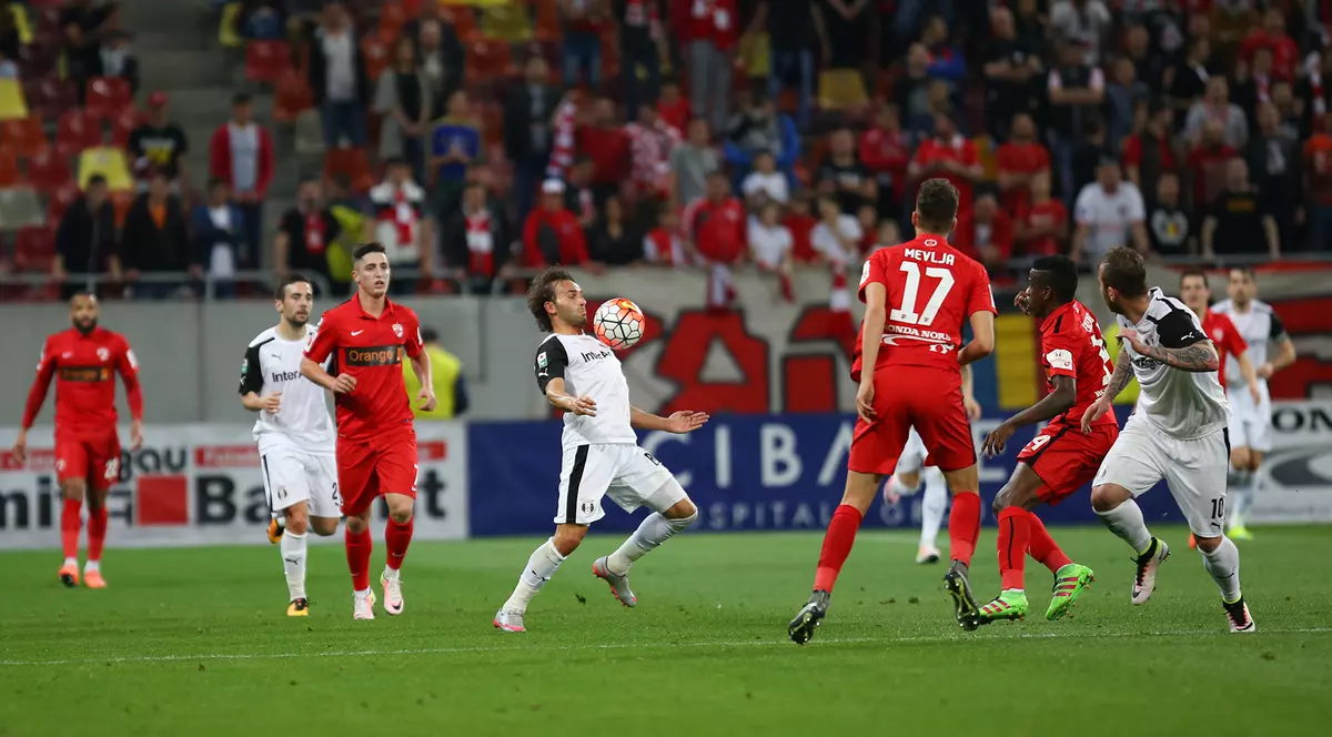 Acuzații dure după Dinamo - Astra (1-4): ”Dacă mai umblă cu valizele să-și pună cătușele și să se ducă la DNA!”