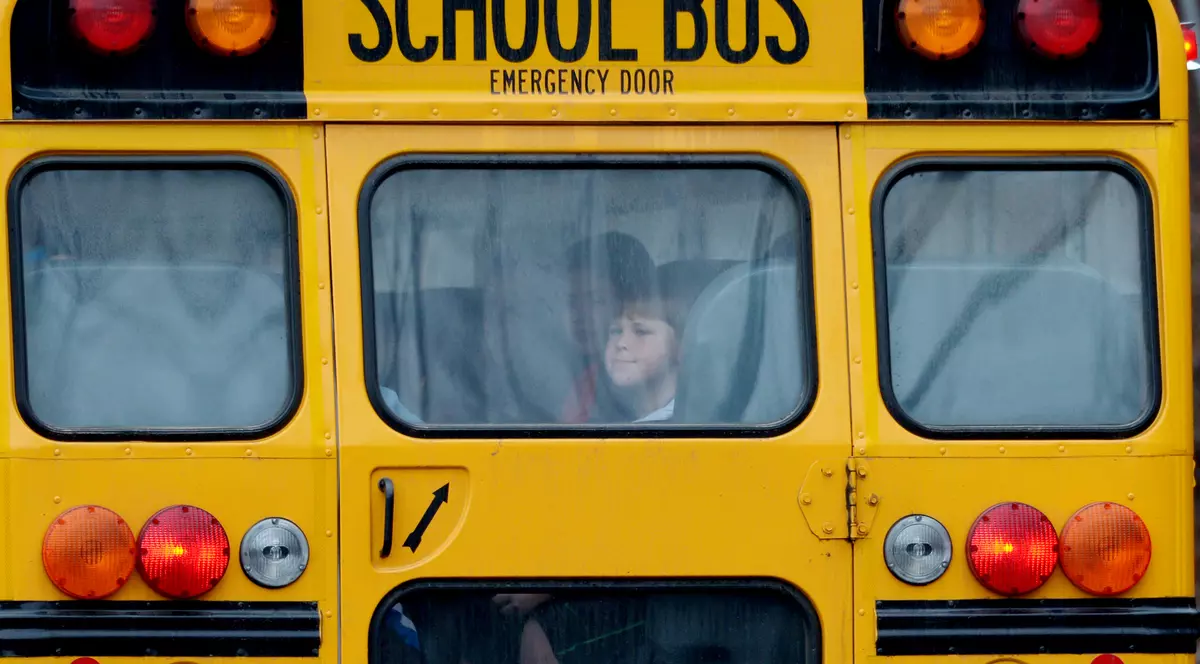 CIA a comis-o grav: Material explozibil uitat într-un autobuz școlar, după un exercițiu! Vehiculul a fost folosit ulterior pentru a transporta elevi