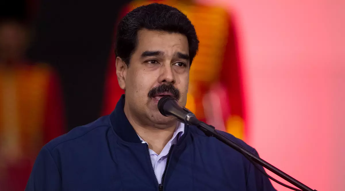 Femeile din Venezuela, rugate de președintele țării să nu își mai usuce părul cu foehnul