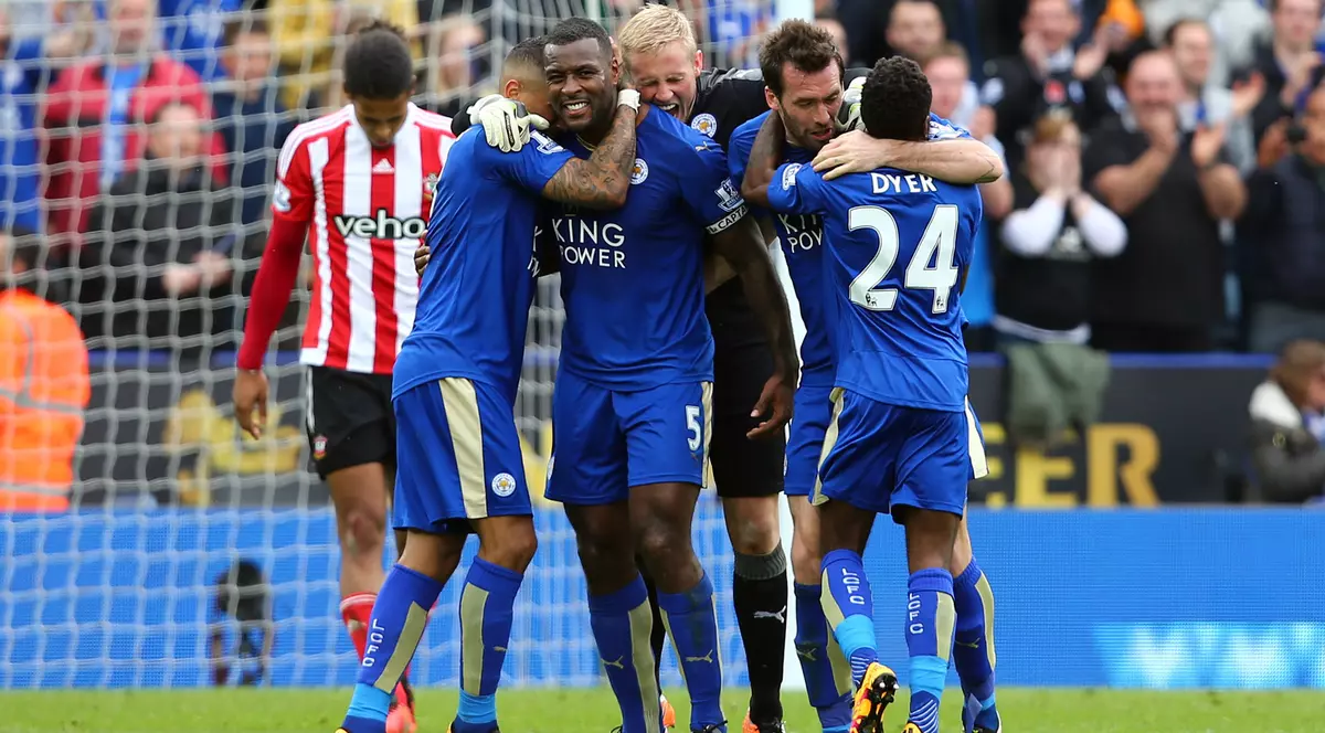 Leicester, tot mai aproape de titlu. Tottenham, scor cu Man. United. Rezultatele din Anglia | VIDEO