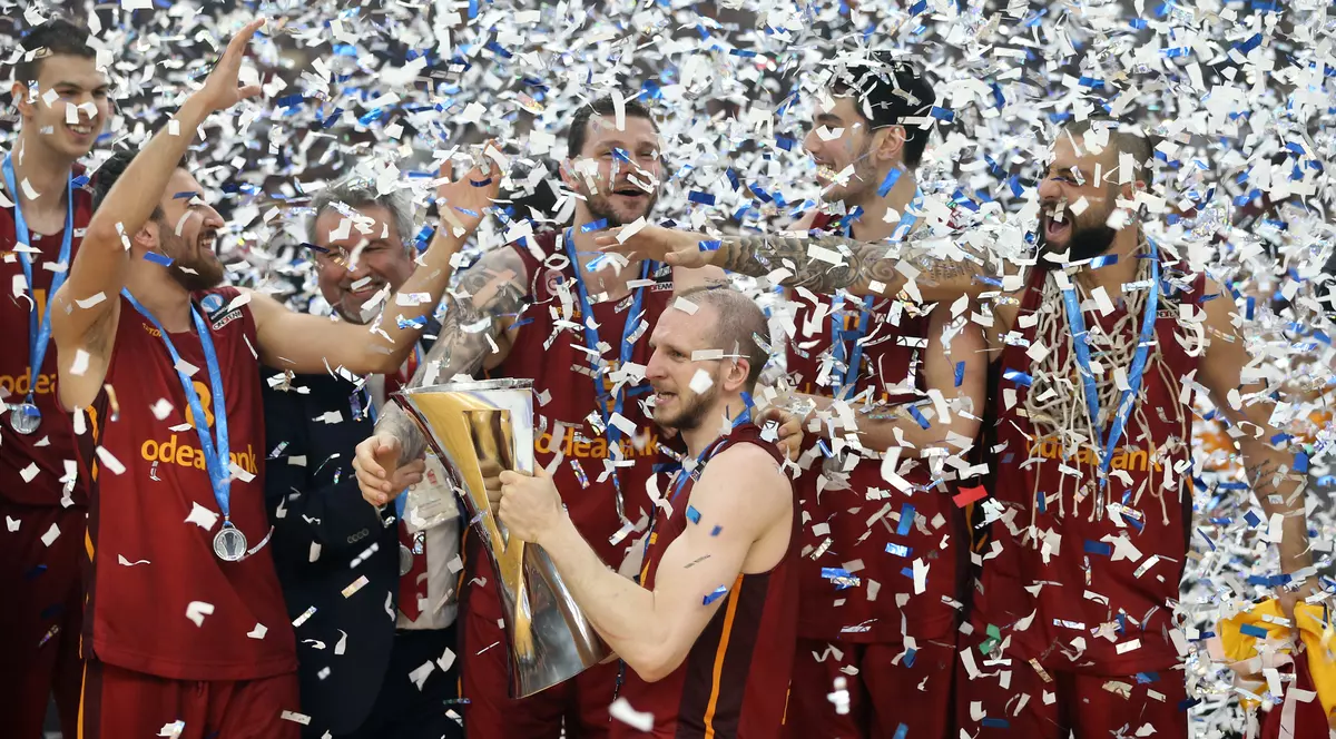 Cu un jucător care a refuzat Asesoft acum câțiva ani, Galata a câștigat Eurocup de baschet