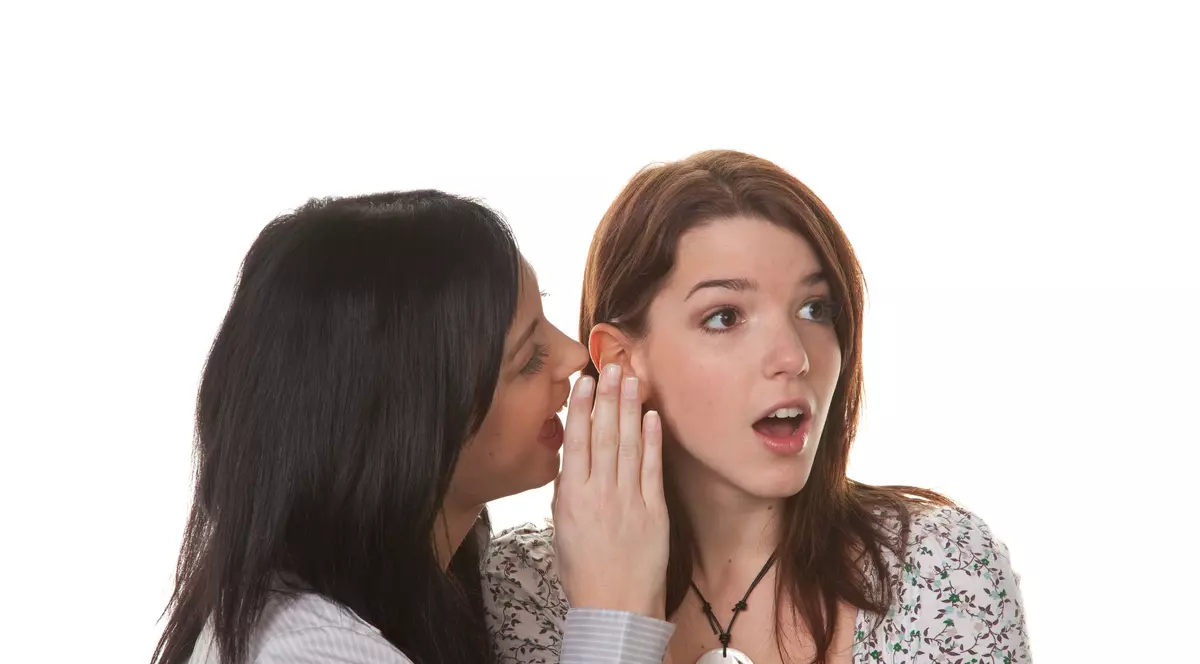 9 lucruri pe care orice femeie le-a făcut în secret