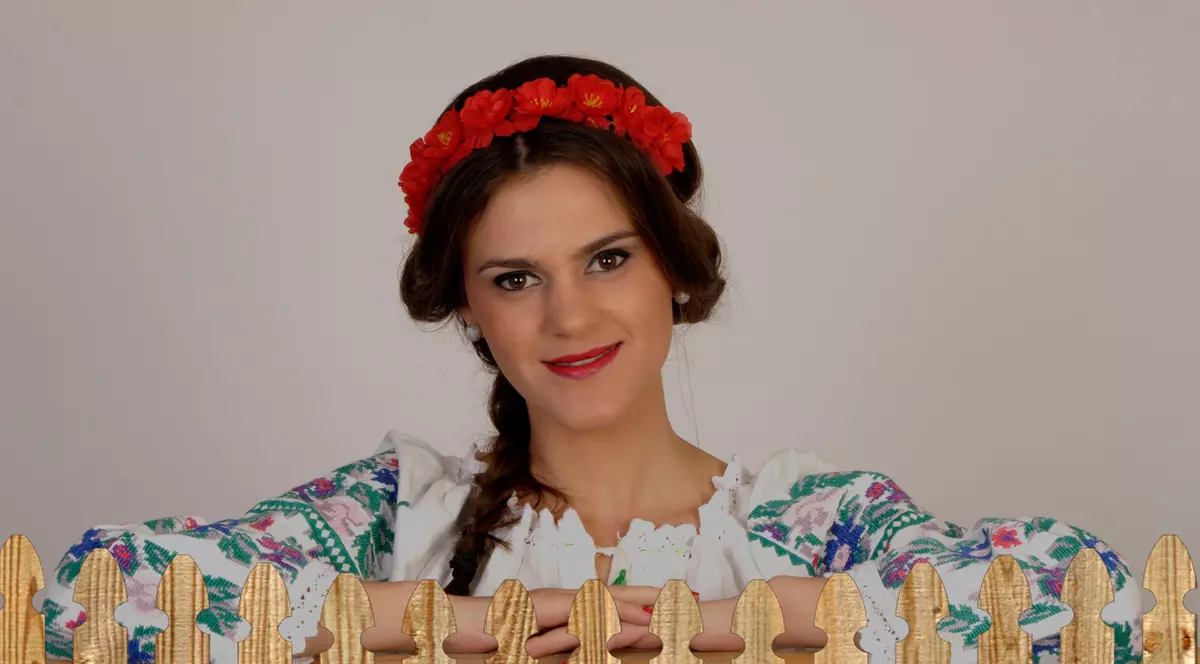 Vedetă, vedetă, dar tot copil a rămas! Ascultă și acum de bunica și merg la biserică împreună!