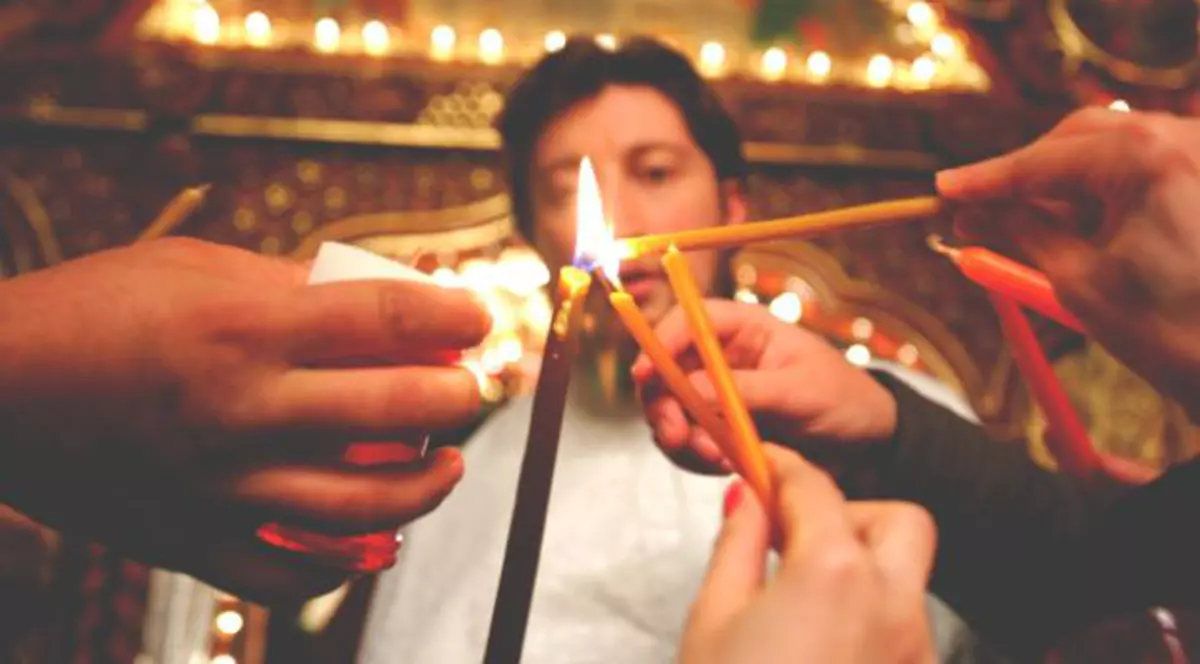 Ce trebuie să faci cu lumânarea de la Înviere