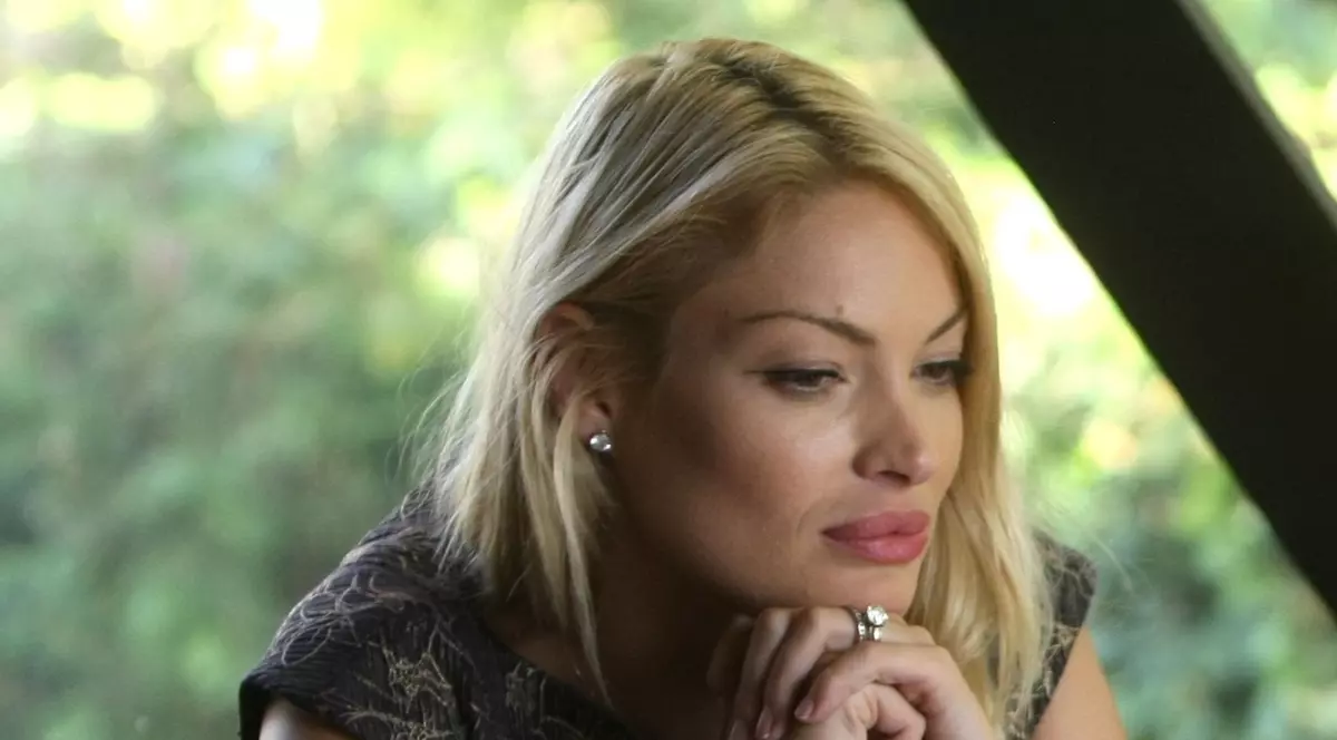 Prietenii Valentinei Pelinel au fost şocaţi! "Ai născut?"