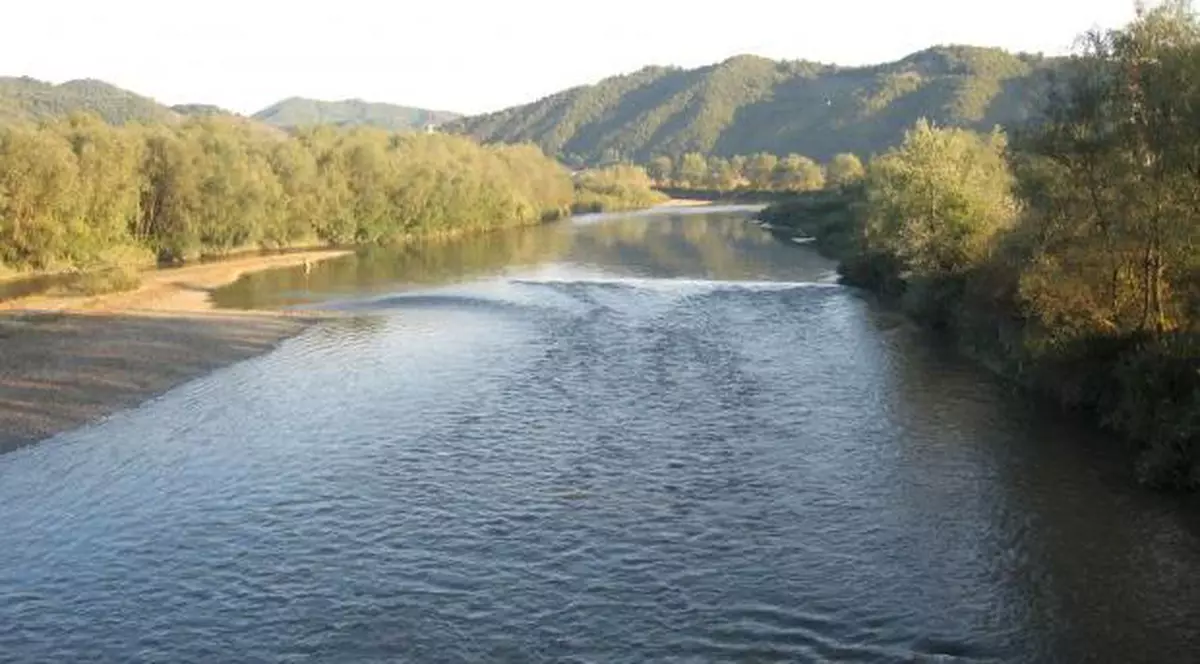 Femeie găsită moartă în râul Someș