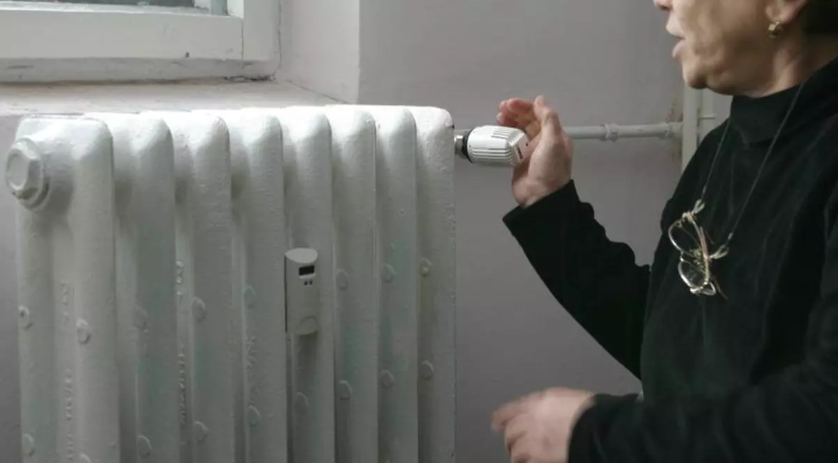 Sute de blocuri din Capitală, fără apă caldă și căldură, după o avarie