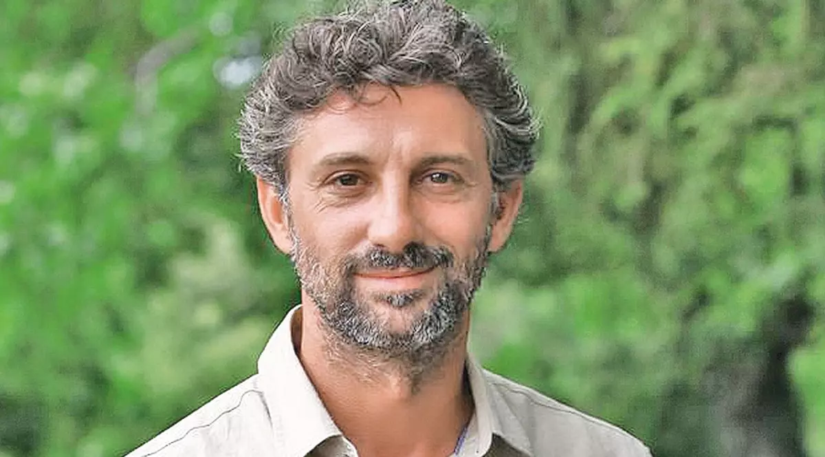 Andi Vasluianu este dezinvolt pe micul ecran, dar timid în viața de zi cu zi. “Sunt timid, dar mă tratez”