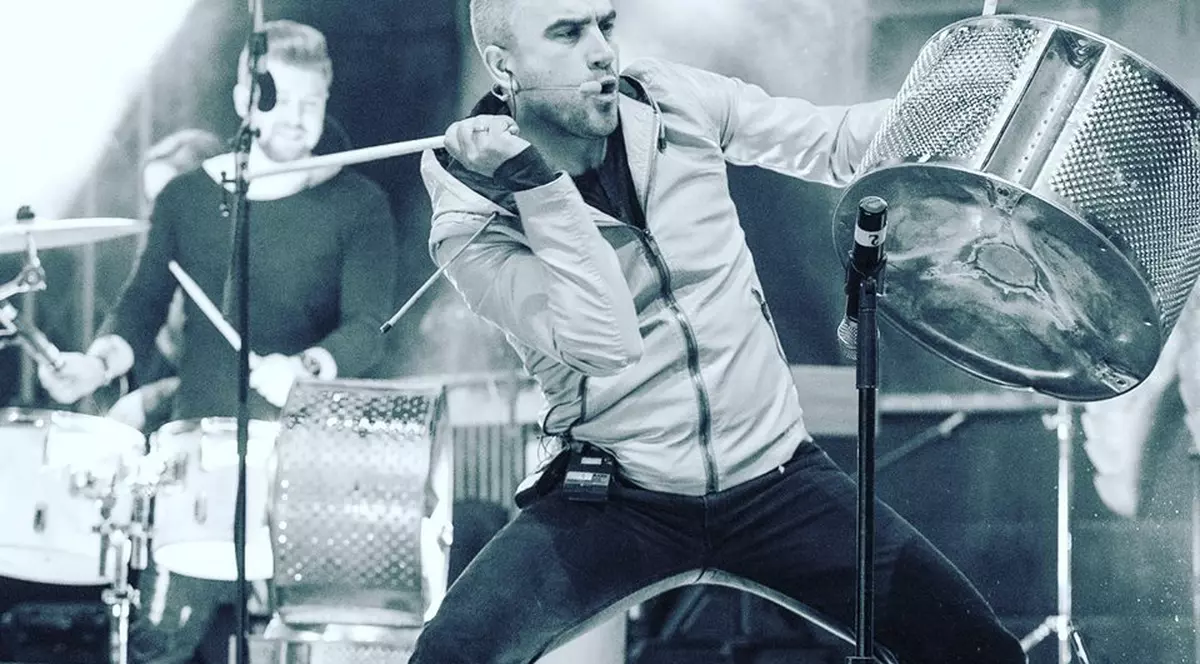 Sistem și-a schimbat sexul! Zoli Toth are trei tipe la percuție!