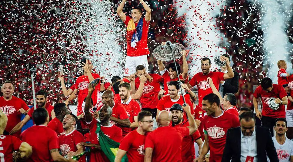 Ovidiu Hoban, campion în Israel! Fotbalistul tricolor a luat titlul cu Hapoel Be'er Sheva | FOTO ȘI VIDEO