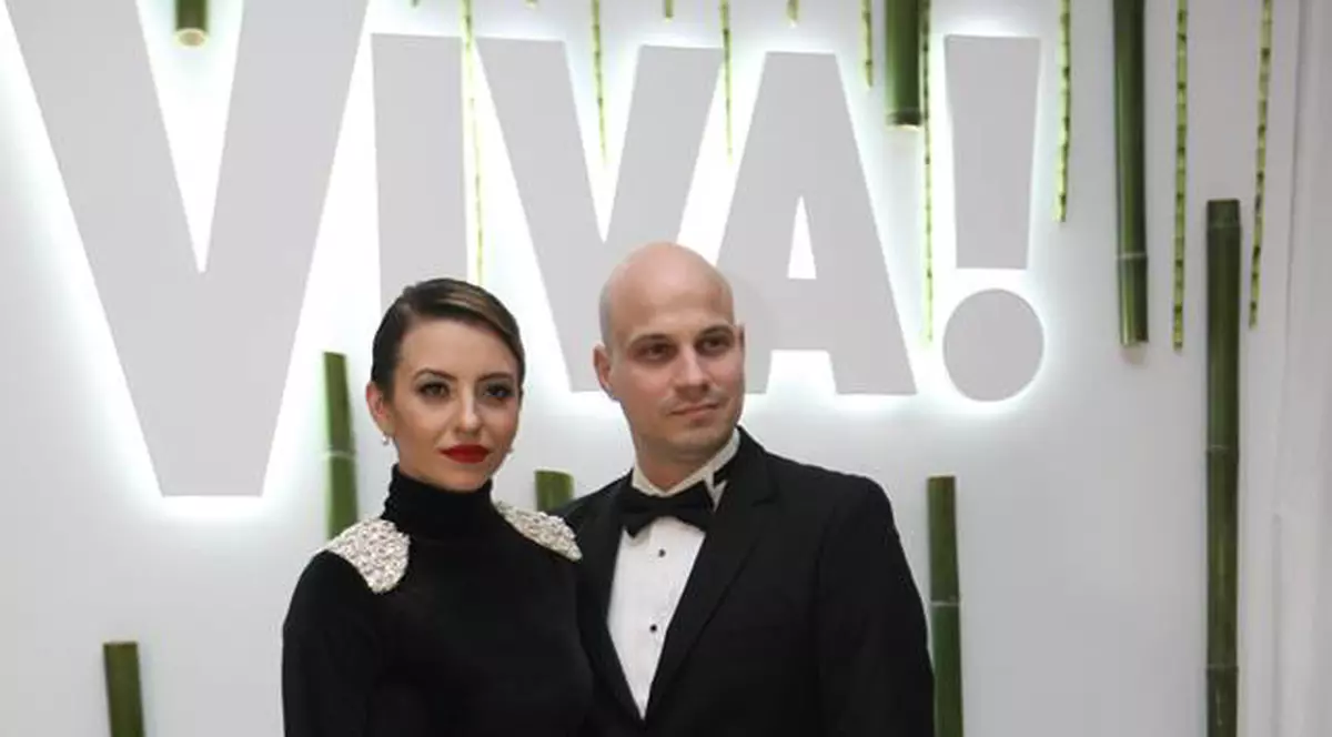 VIDEO EXCLUSIV | De când sunt părinți, Giulia și Vlad Huidu nu prea se mai întâlnesc în dormitor