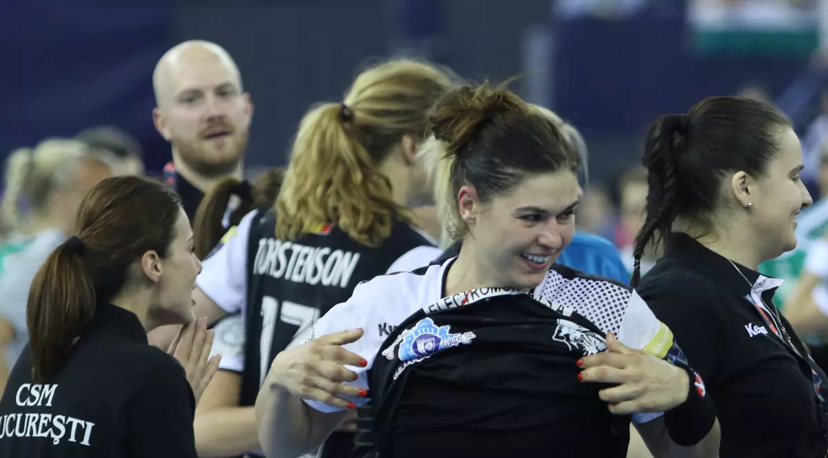 Oana Manea are gânduri mari: "Îmi doresc să câştigăm o medalie şi la Olimpiadă!"