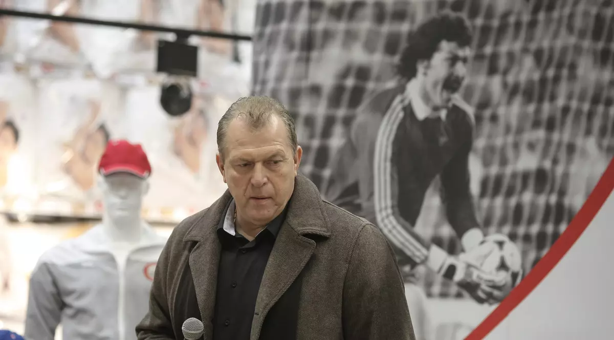 Duckadam atacă CSA Steaua