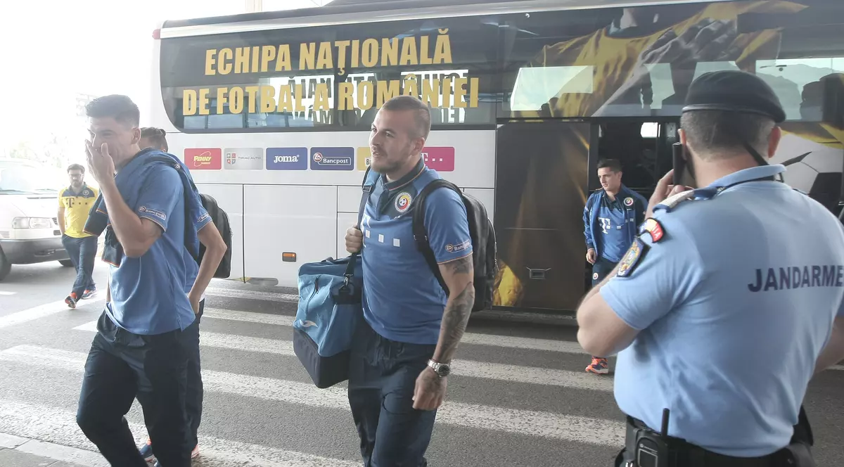 Anghel Iordănescu l-a luat pe Denis Alibec în cantonamentul din Italia. Selecționerul, absent | GALERIE FOTO