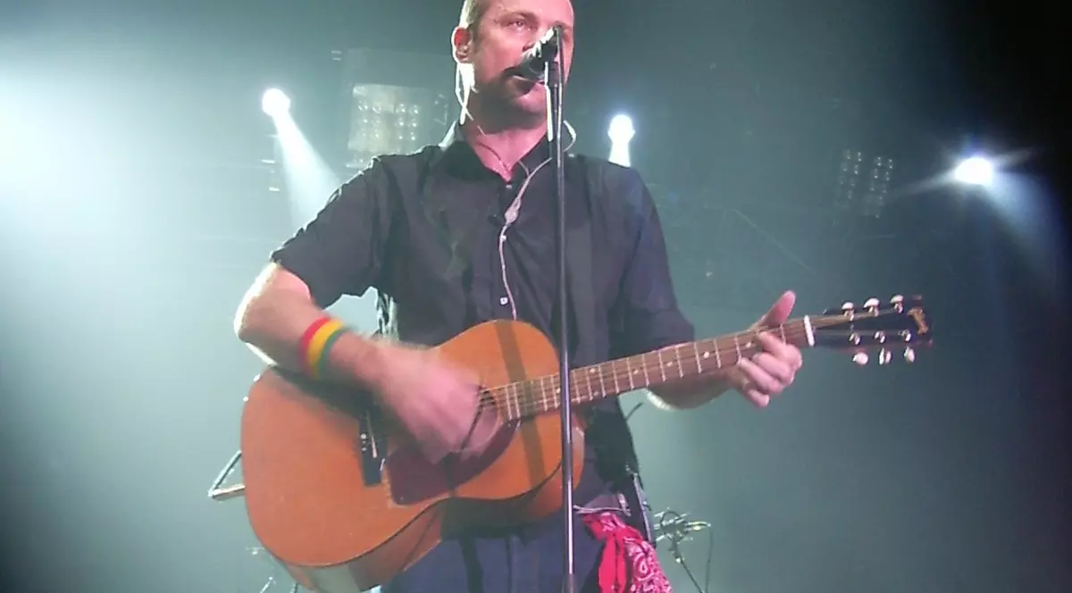 Cântărețul Gord Downie are cancer cerebral și va susține ultimul său turneu