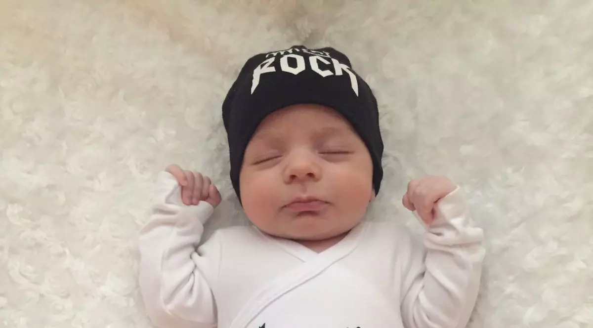 Bebelușul unei foste prezentatoare a TVR, rocker la vârsta de… două luni